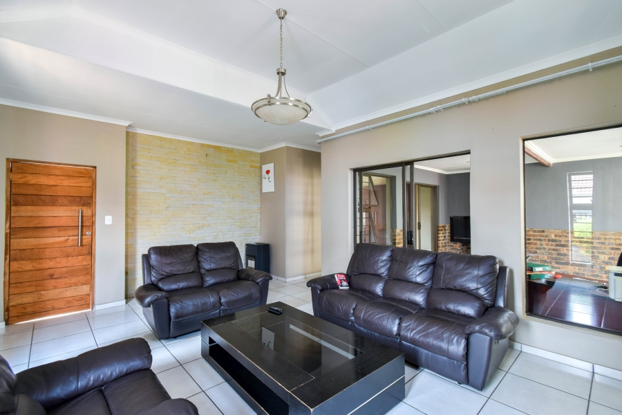 3 Bedroom Property for Sale in Olympus AH Gauteng