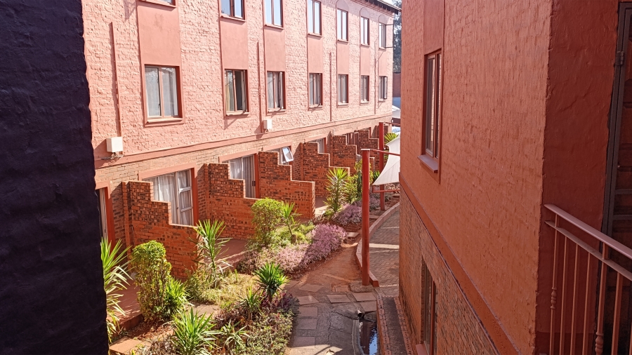 1 Bedroom Property for Sale in Riviera Gauteng