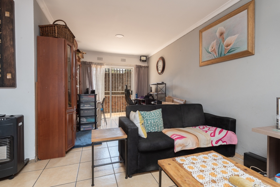 8 Bedroom Property for Sale in Glenvista Gauteng
