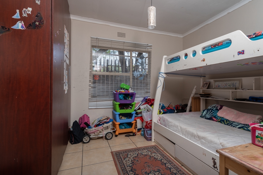 8 Bedroom Property for Sale in Glenvista Gauteng