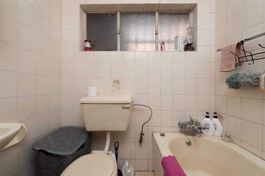 8 Bedroom Property for Sale in Glenvista Gauteng