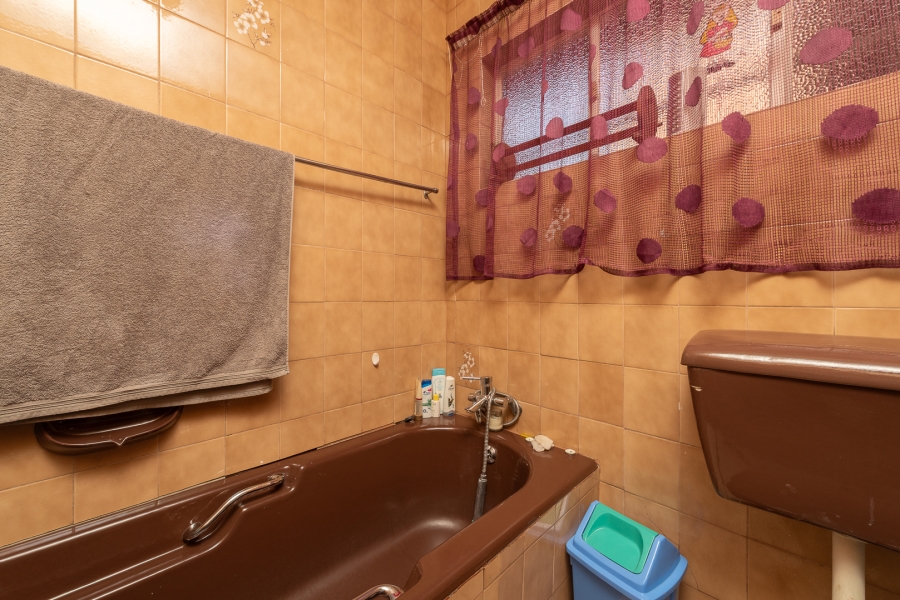 8 Bedroom Property for Sale in Glenvista Gauteng