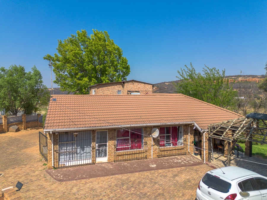 8 Bedroom Property for Sale in Glenvista Gauteng