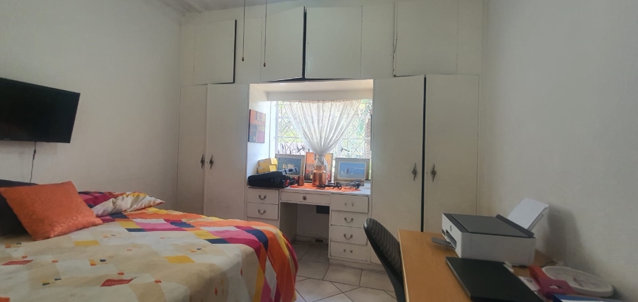 6 Bedroom Property for Sale in Lambton Gauteng
