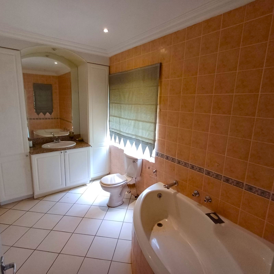 To Let 4 Bedroom Property for Rent in Henley on Klip Gauteng