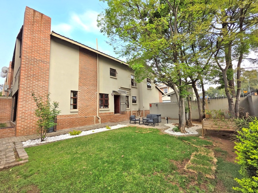3 Bedroom Property for Sale in Ferndale Gauteng