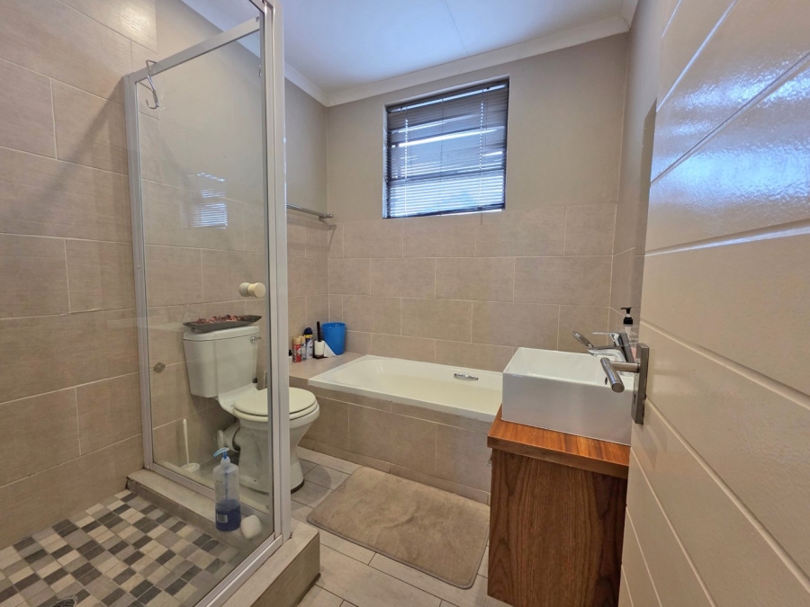 3 Bedroom Property for Sale in Ferndale Gauteng