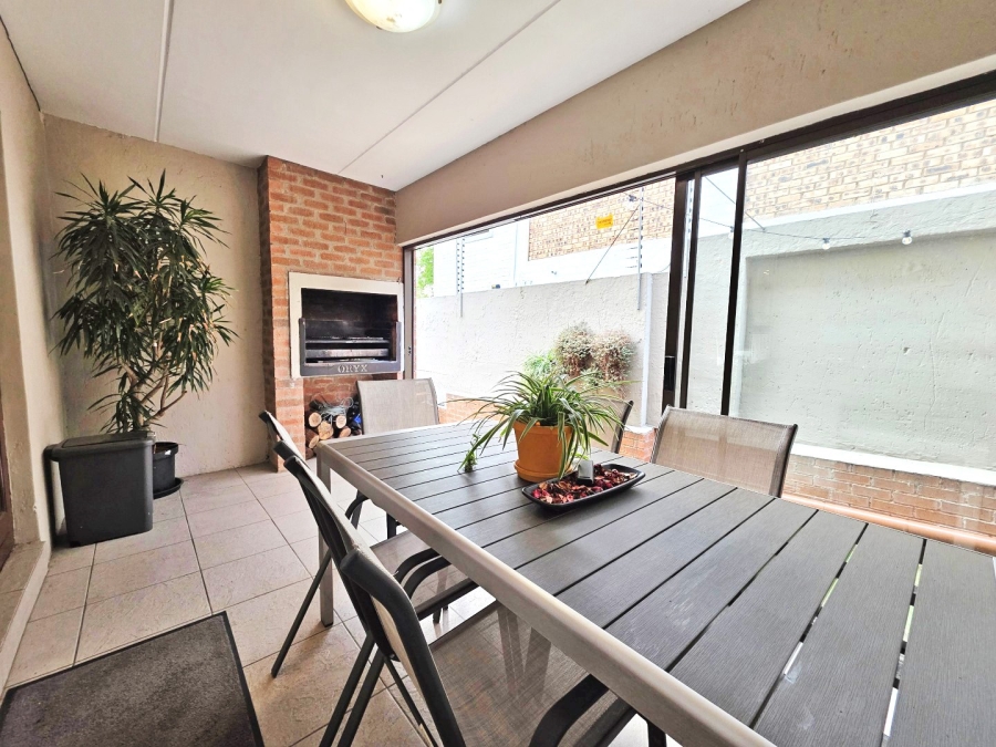 3 Bedroom Property for Sale in Ferndale Gauteng