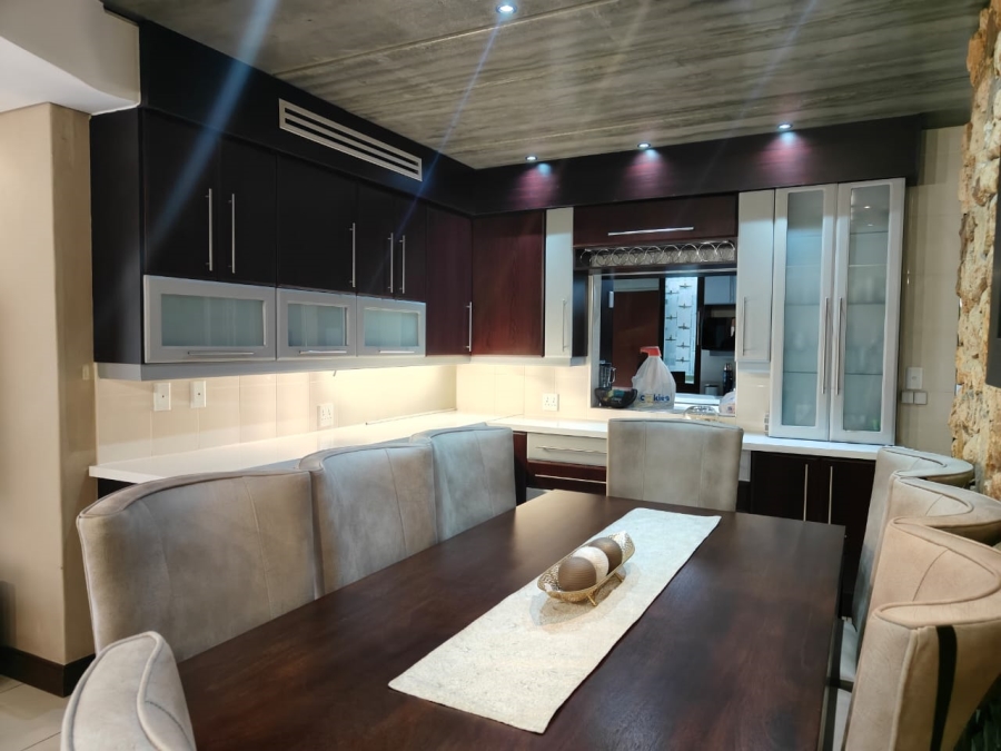 To Let 3 Bedroom Property for Rent in Fleurdal Gauteng