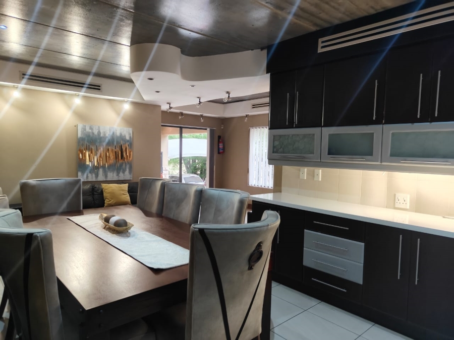 To Let 3 Bedroom Property for Rent in Fleurdal Gauteng