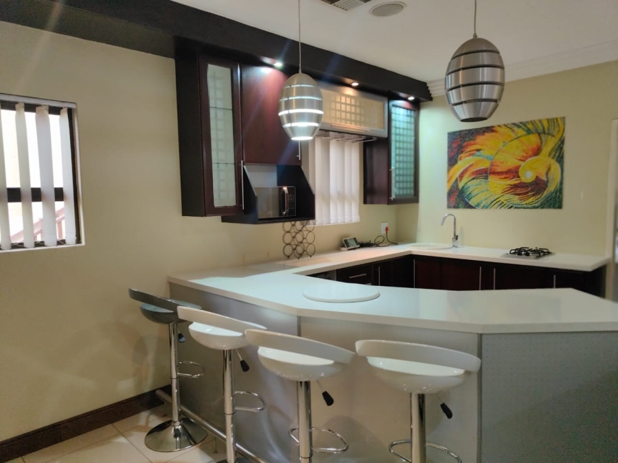To Let 3 Bedroom Property for Rent in Fleurdal Gauteng