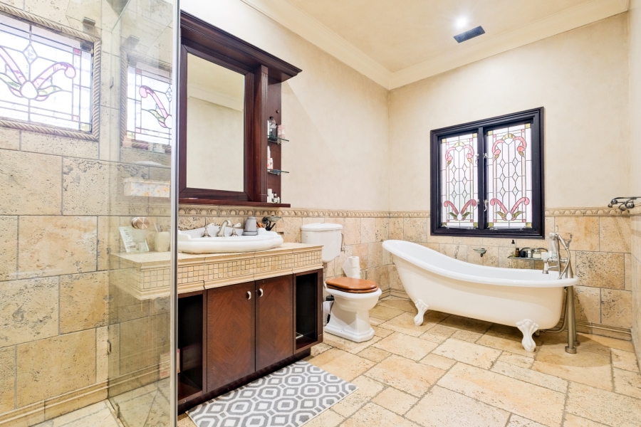 5 Bedroom Property for Sale in Bryanston Gauteng