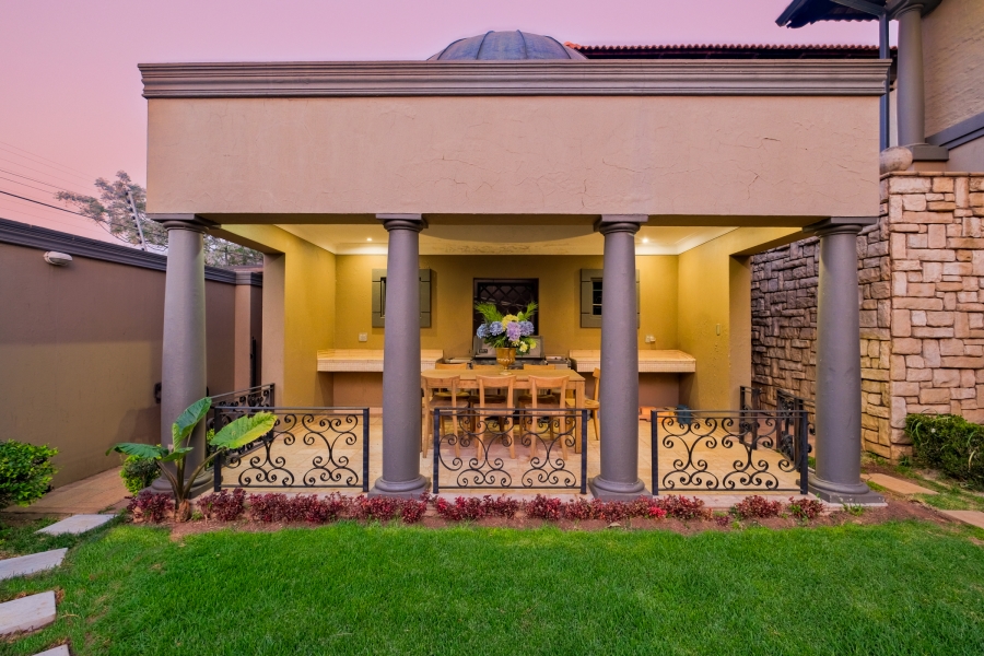 5 Bedroom Property for Sale in Bryanston Gauteng