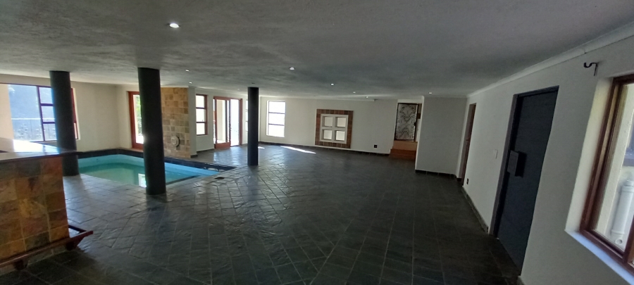 5 Bedroom Property for Sale in Rangeview Gauteng
