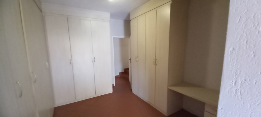 5 Bedroom Property for Sale in Rangeview Gauteng