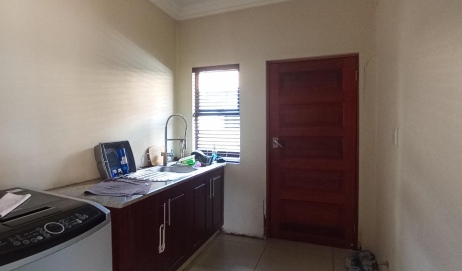 4 Bedroom Property for Sale in Blue Valley Golf Estate Gauteng