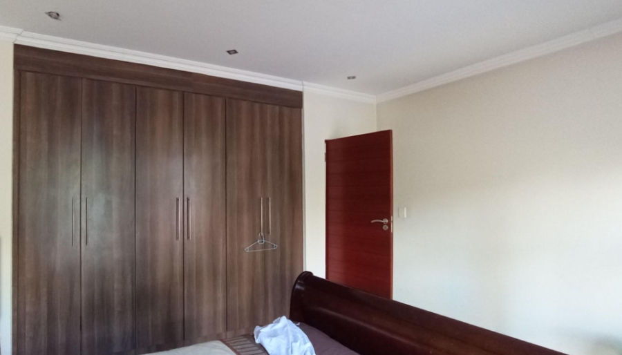 4 Bedroom Property for Sale in Blue Valley Golf Estate Gauteng