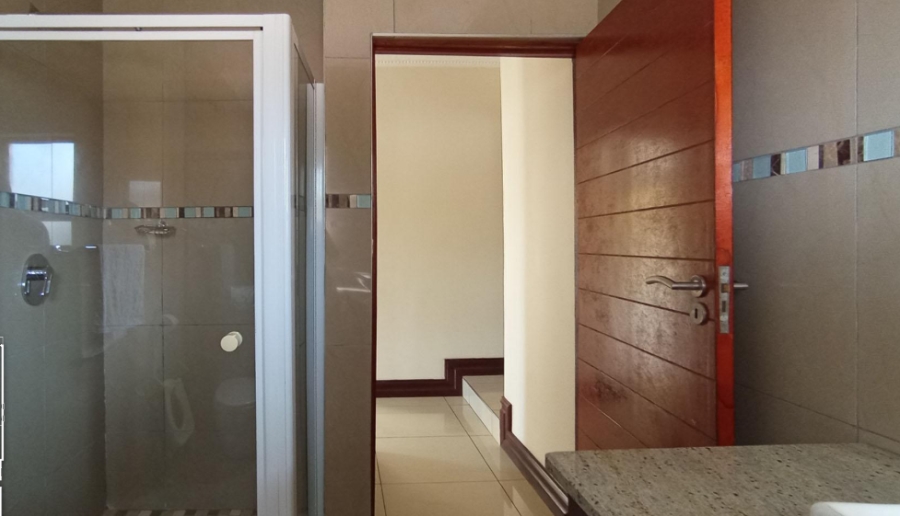 4 Bedroom Property for Sale in Blue Valley Golf Estate Gauteng