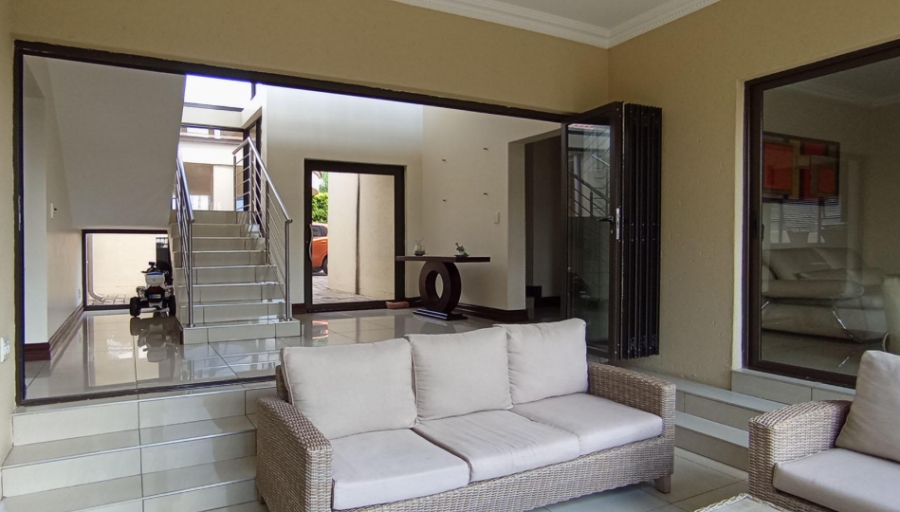 4 Bedroom Property for Sale in Blue Valley Golf Estate Gauteng