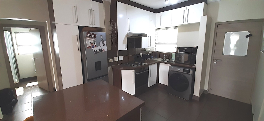 2 Bedroom Property for Sale in Douglasdale Gauteng