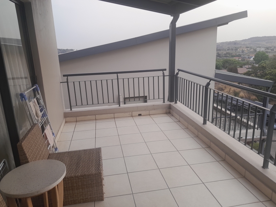 To Let 2 Bedroom Property for Rent in Oakdene Gauteng