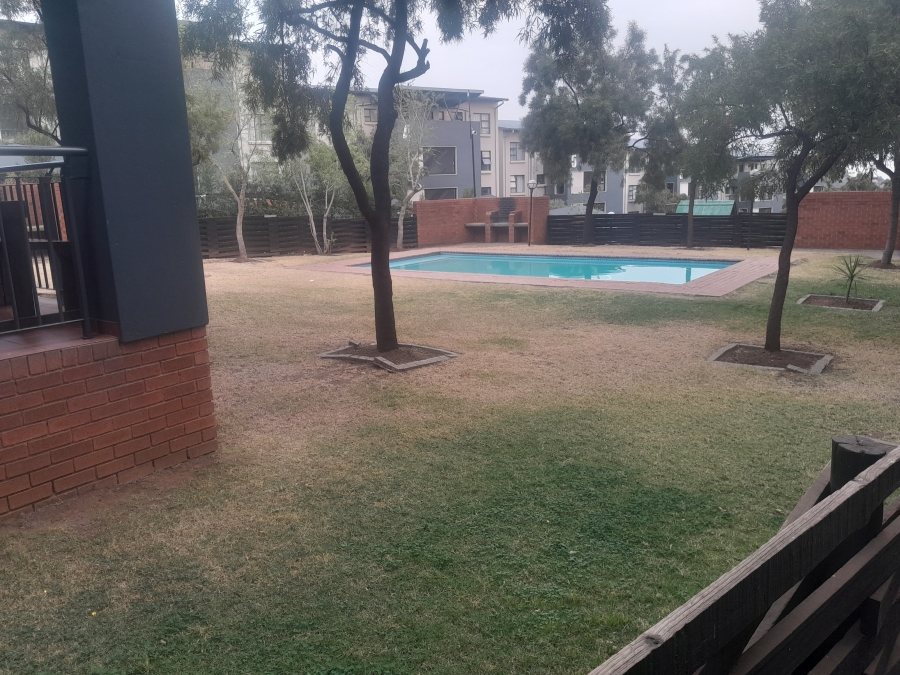 To Let 2 Bedroom Property for Rent in Oakdene Gauteng