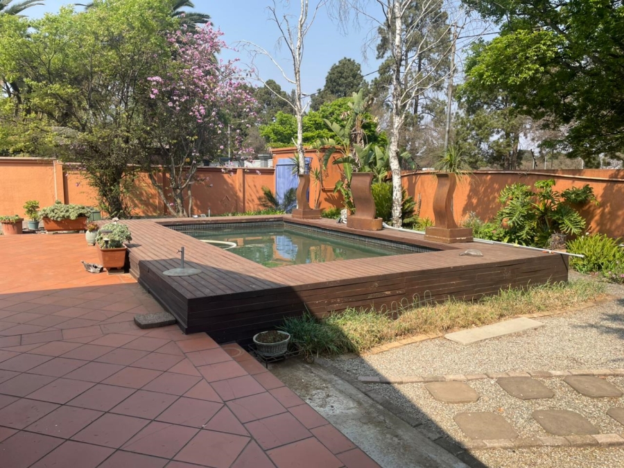 5 Bedroom Property for Sale in Kenmare Gauteng