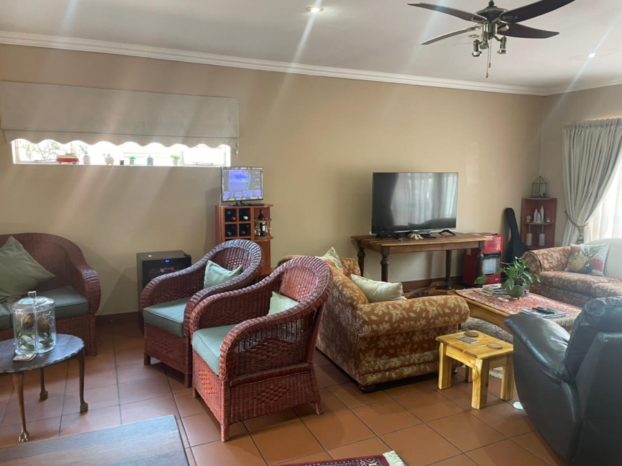5 Bedroom Property for Sale in Kenmare Gauteng