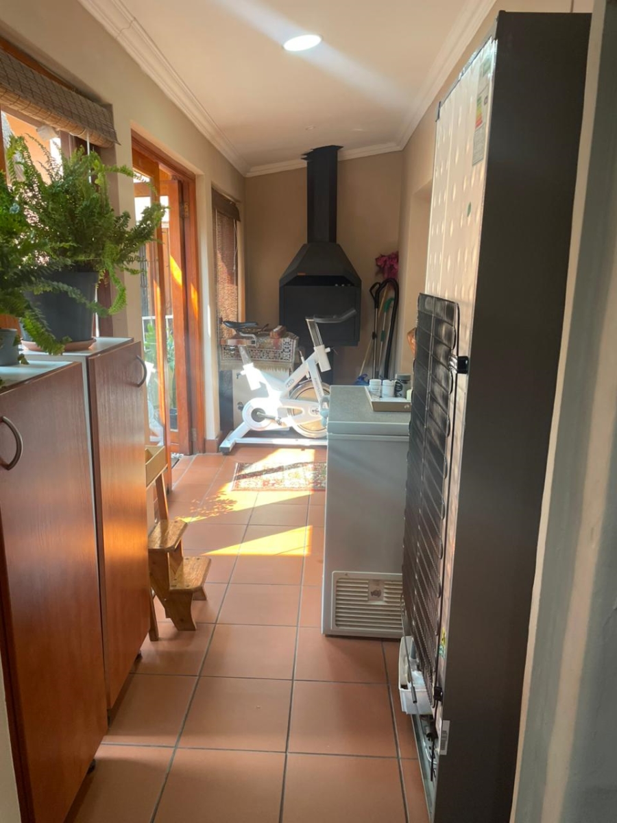 5 Bedroom Property for Sale in Kenmare Gauteng