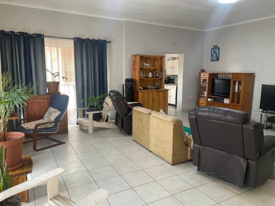 5 Bedroom Property for Sale in Kenmare Gauteng