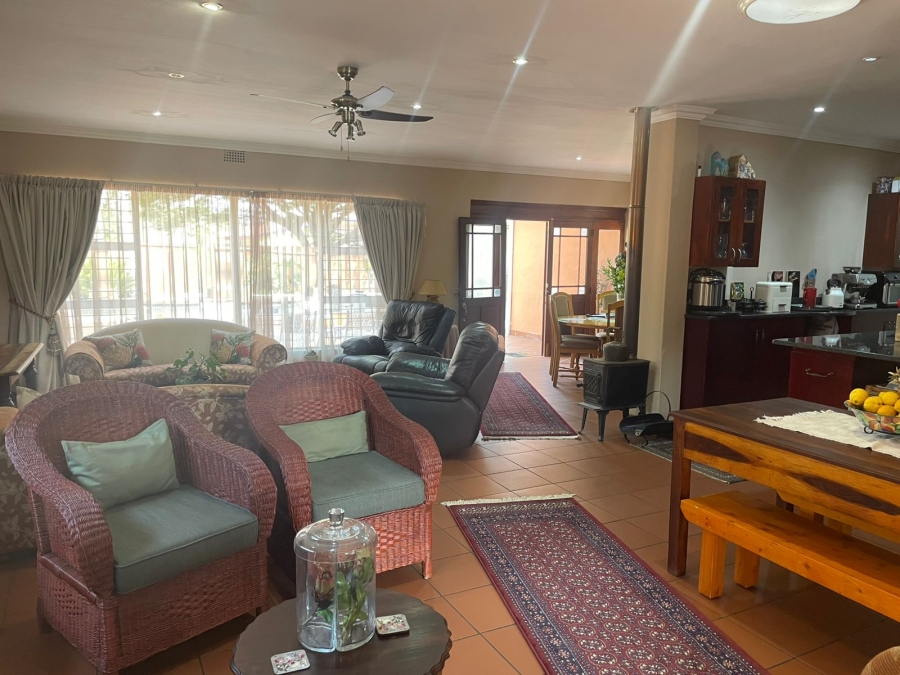 5 Bedroom Property for Sale in Kenmare Gauteng