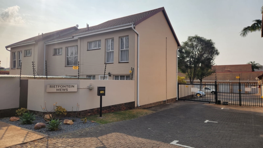 2 Bedroom Property for Sale in Rietfontein Gauteng