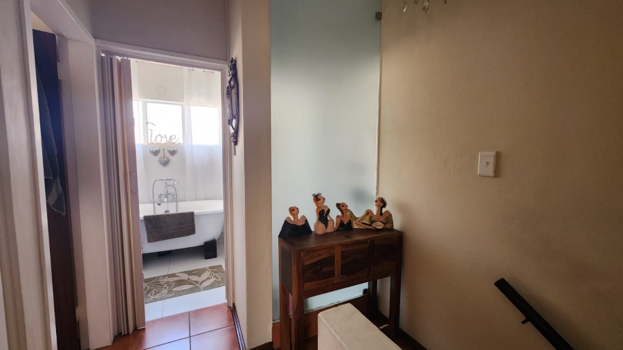 2 Bedroom Property for Sale in Rietfontein Gauteng