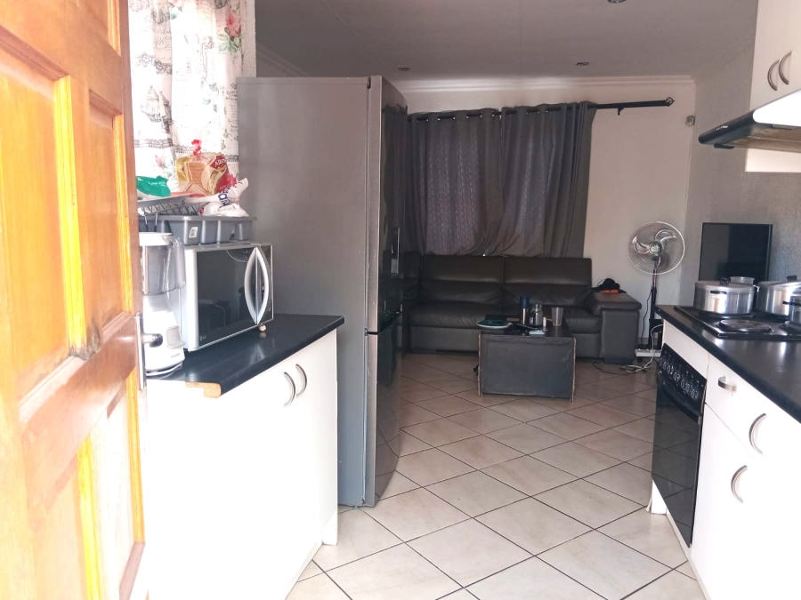 3 Bedroom Property for Sale in Dawn Park Gauteng