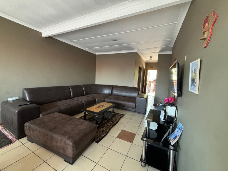 3 Bedroom Property for Sale in Wentworth Park Gauteng