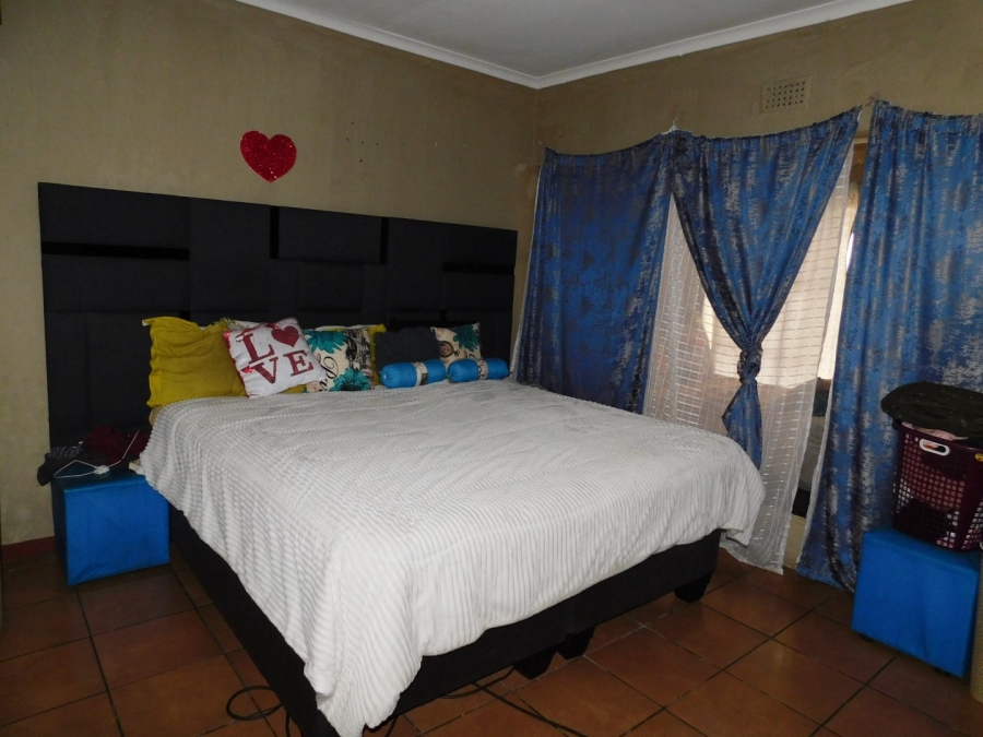 3 Bedroom Property for Sale in Wentworth Park Gauteng
