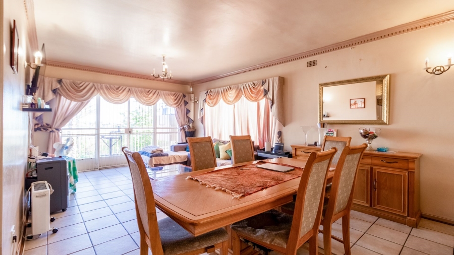 4 Bedroom Property for Sale in Oakdene Gauteng