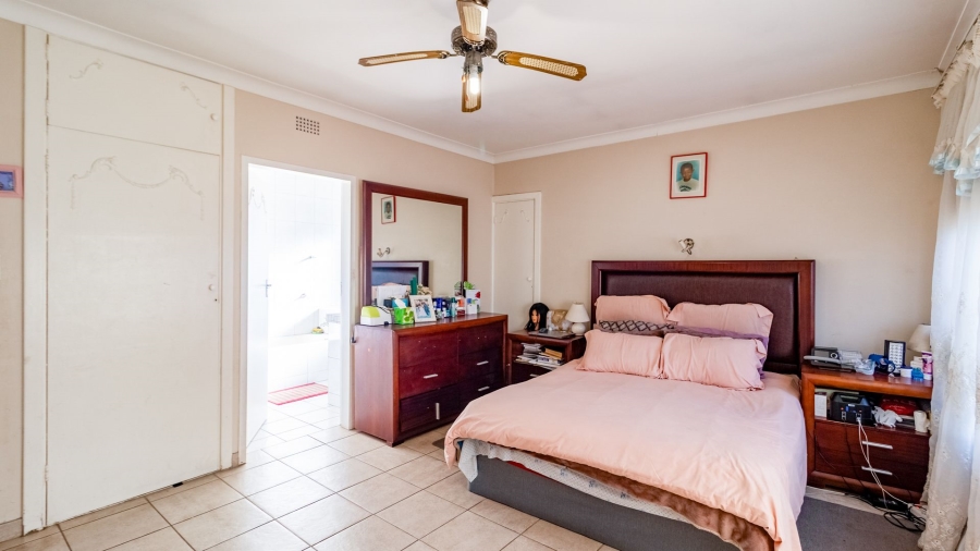 4 Bedroom Property for Sale in Oakdene Gauteng