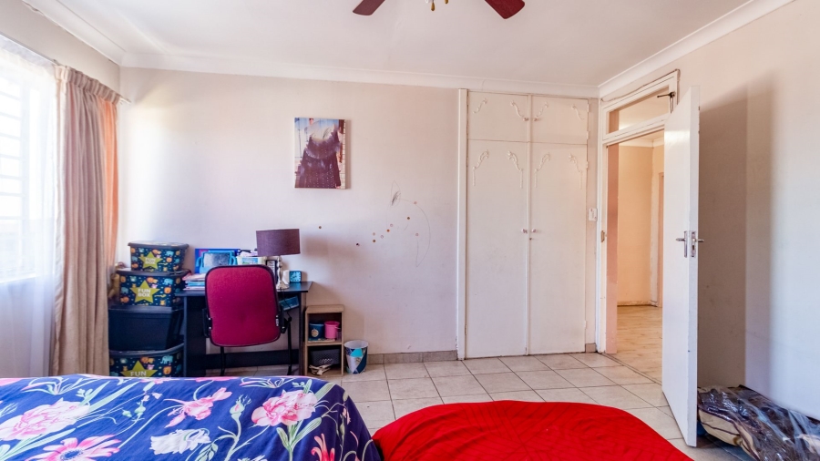 4 Bedroom Property for Sale in Oakdene Gauteng