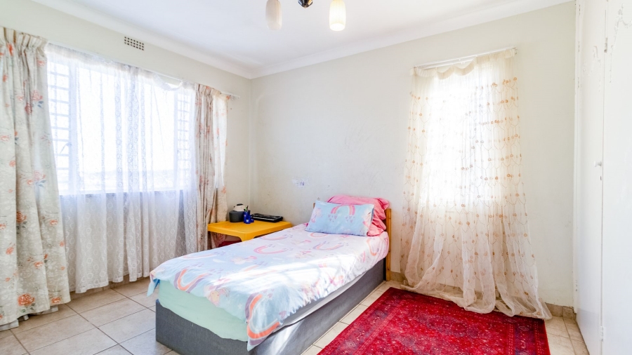 4 Bedroom Property for Sale in Oakdene Gauteng