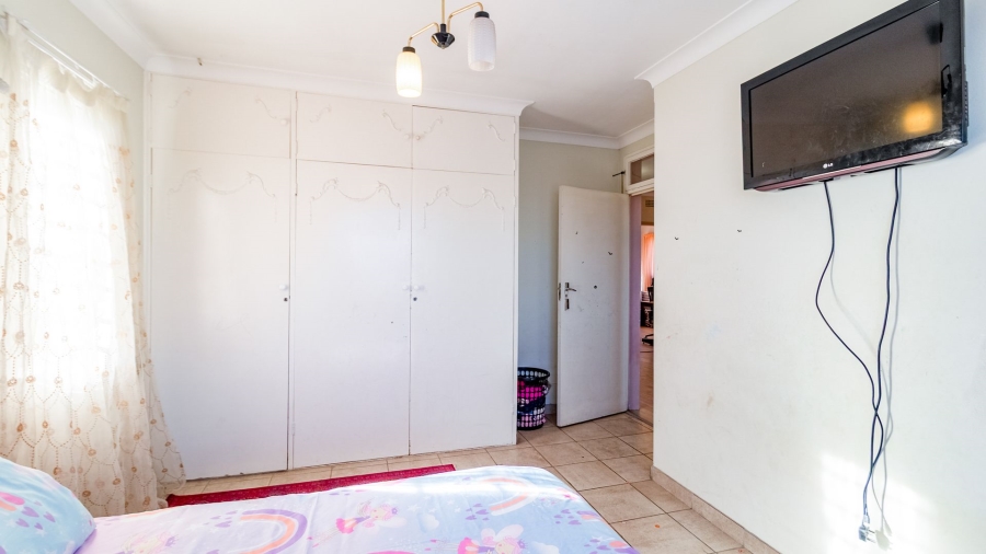 4 Bedroom Property for Sale in Oakdene Gauteng
