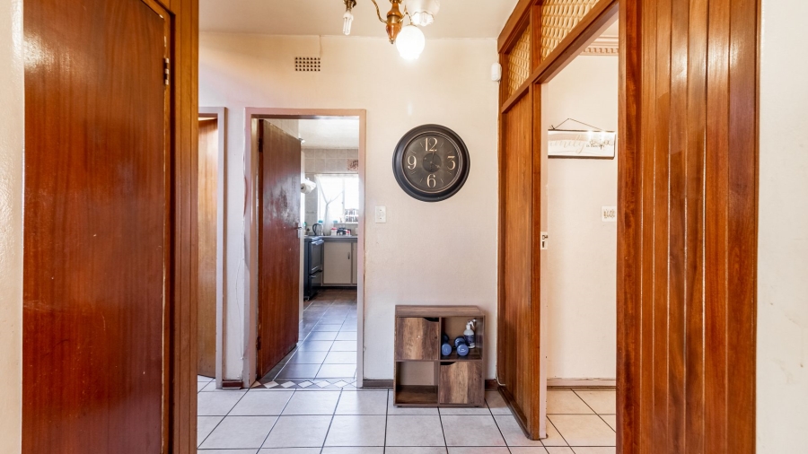 4 Bedroom Property for Sale in Oakdene Gauteng