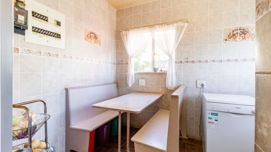 4 Bedroom Property for Sale in Oakdene Gauteng