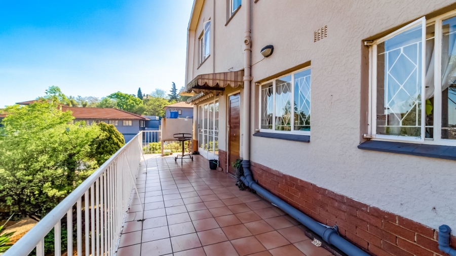 4 Bedroom Property for Sale in Oakdene Gauteng