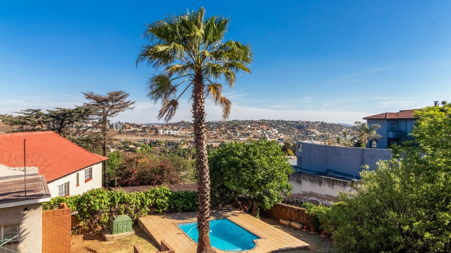 4 Bedroom Property for Sale in Oakdene Gauteng