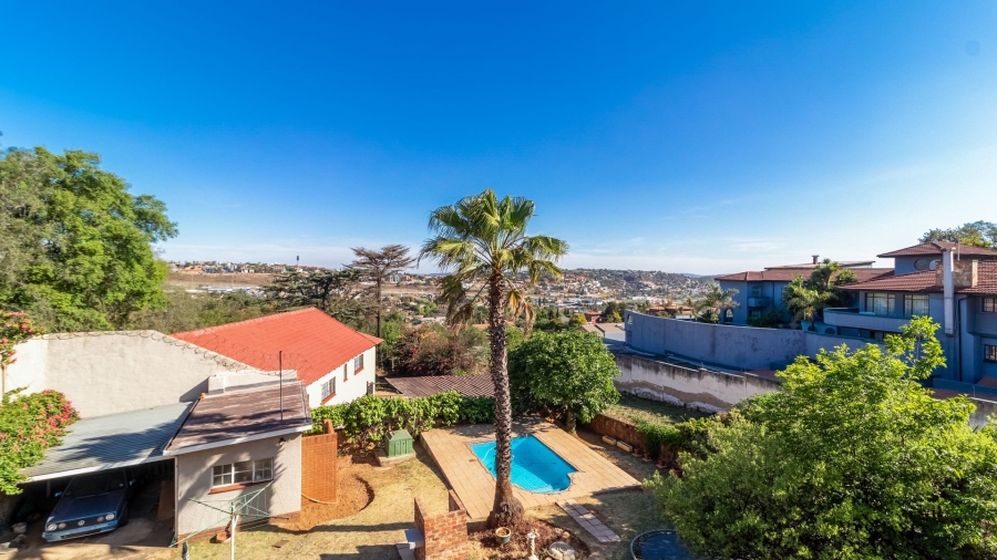 4 Bedroom Property for Sale in Oakdene Gauteng