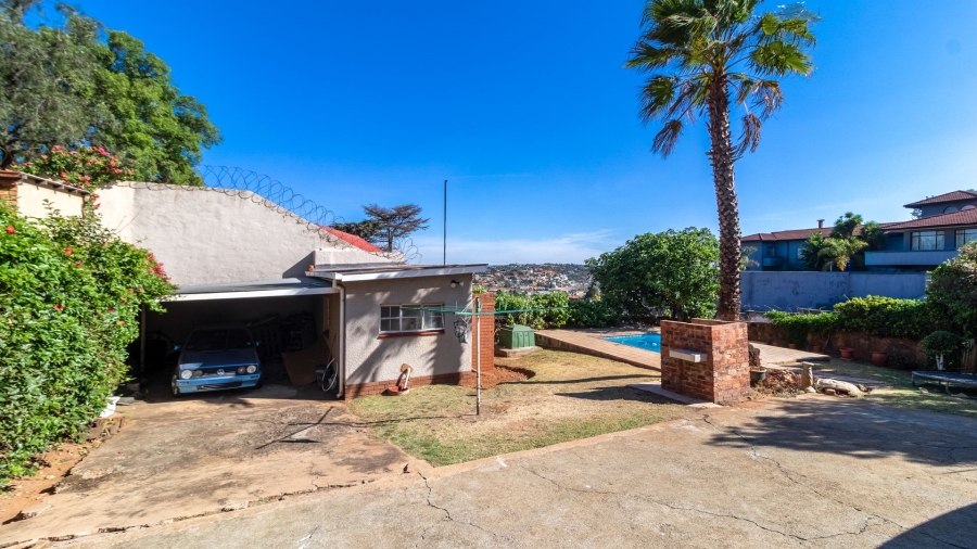 4 Bedroom Property for Sale in Oakdene Gauteng