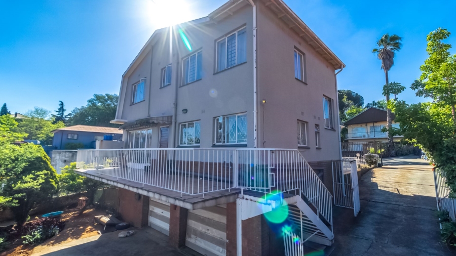 4 Bedroom Property for Sale in Oakdene Gauteng