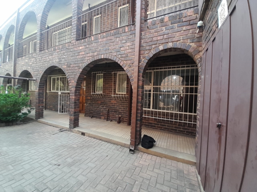 2 Bedroom Property for Sale in Three Rivers Gauteng