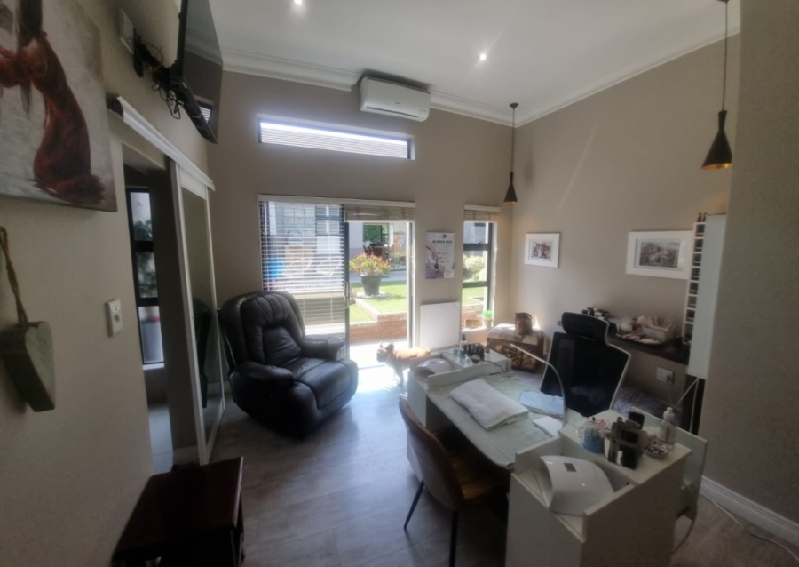 4 Bedroom Property for Sale in Midstream Estate Gauteng